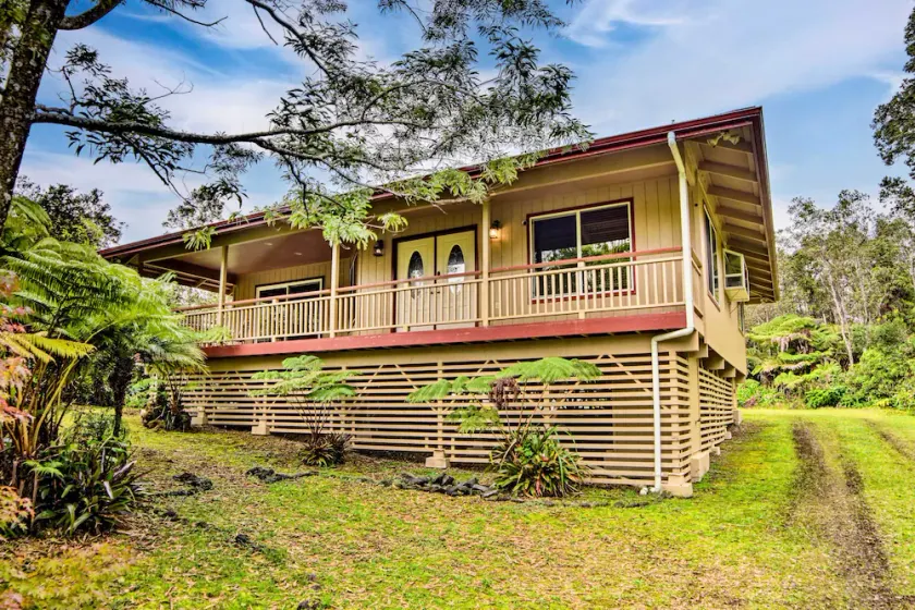 Breezy Home, 4 Mi to Volcanoes Nat'l Park! - Image 1