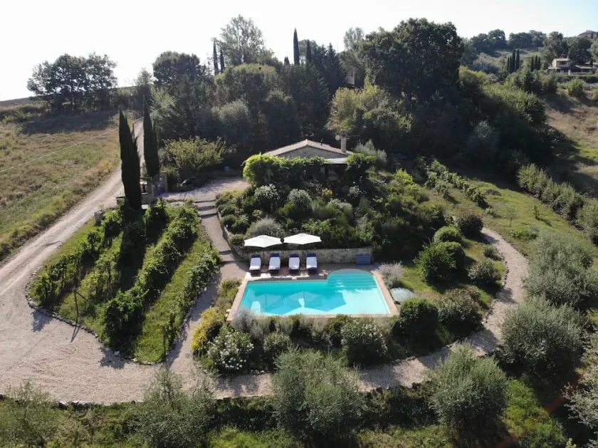 Schönes Steinhaus in der Nähe von Todi mit privatem Pool in atemberaubender Hanglage - Image 1