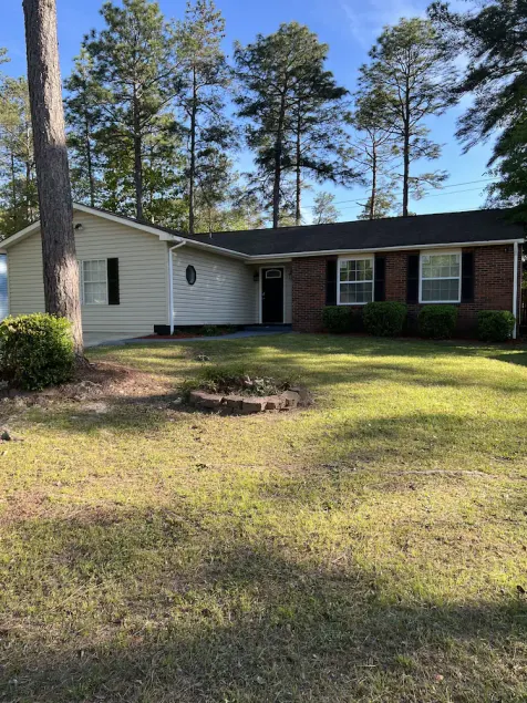 Spacious Modern Ranch with Bonus Room - Image 1
