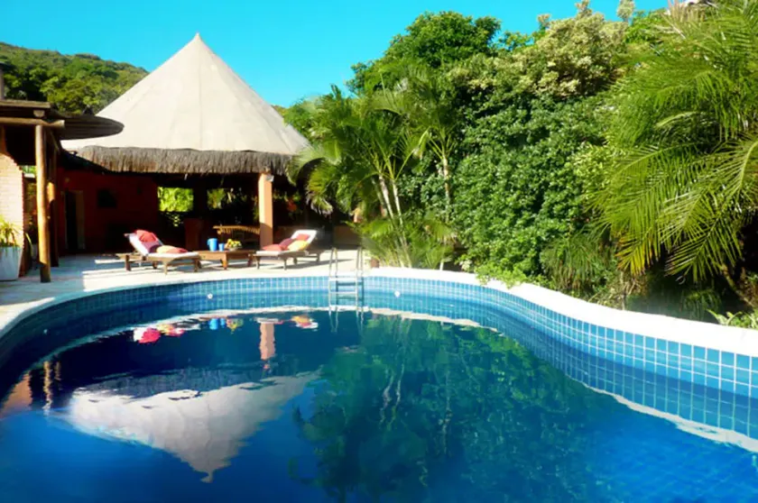 Charming Villa in Buzios Ferradura Pool sea view - Image 1