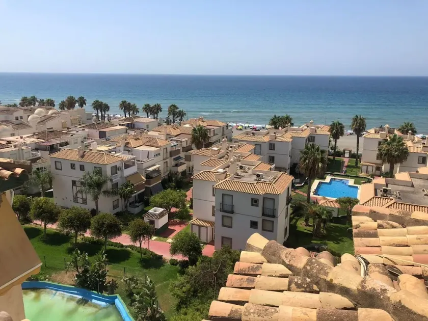 Modern apartment - beach 150 meter - air conditioning - sea view - 5 pools! - Image 1