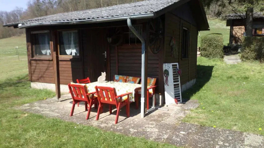 Cozy vacation home (40 m²) with a terrace and a garden sauna - Image 1