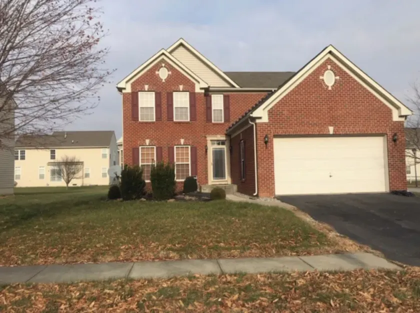 Spacious Single Family Home Near Water, Recreational Areas/Parks, and Shopping.. - Image 1
