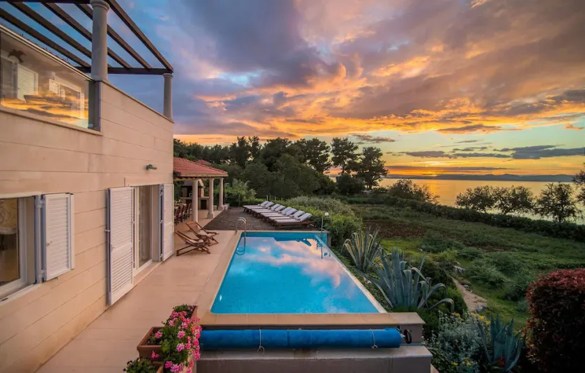 Beautiful home in Mirca - Image 1