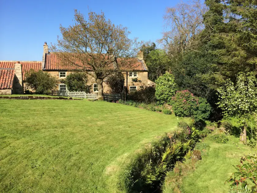 Stunning Country Cottage set within the North Yorks Moors National Park - Image 1