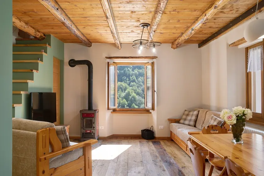 Appartement \"Bellavista\" avec vue sur les montagnes et jardin. - Image 1