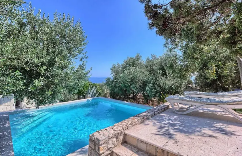 Casa Garden - six bedroom house for 12 guests, heated pool and close to beaches by MyWaycation - Image 1