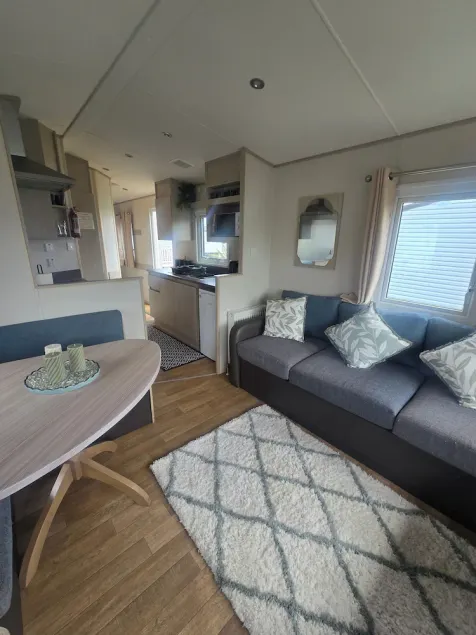 Caravan Kirsty 3 Bedroom - Image 1