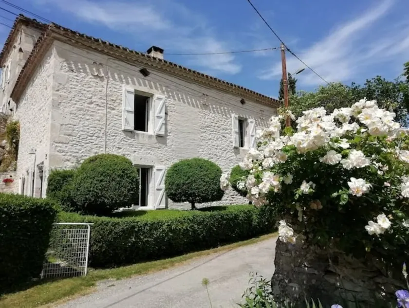 Quercy Blanc, stone house - Image 1