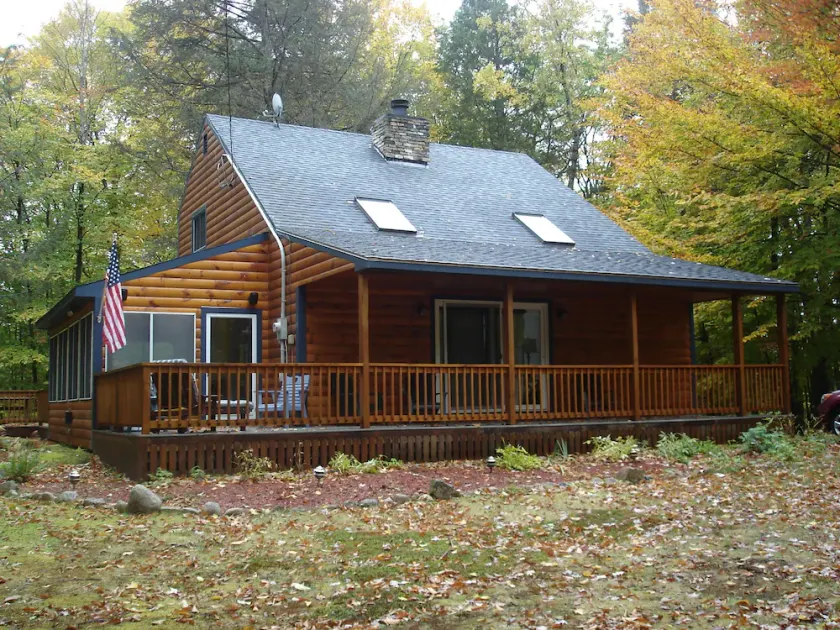 Ferie Lake Getaway - Image 1