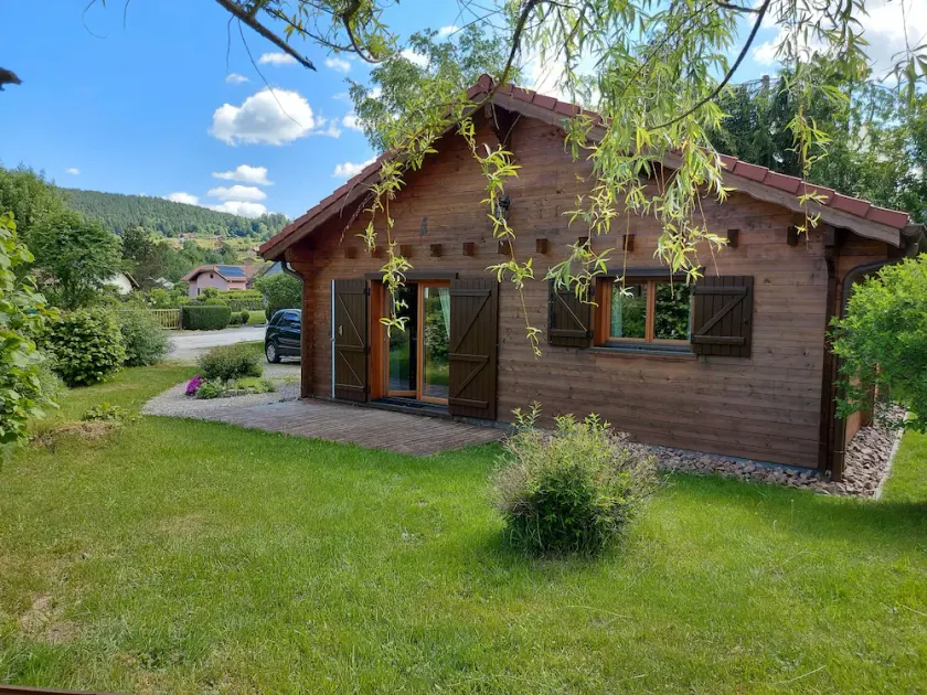 Joli Chalet bois classé 2 étoiles pour séjour toutes saisons - Image 1
