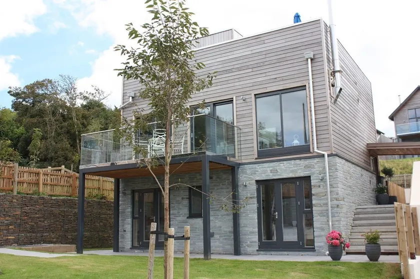 Beautifully decorated \"Sea Shack\", with large sun roof terrace and large private hot tub. - Image 1