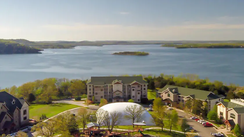 Beautiful Lodge at Paradise Point - Image 1