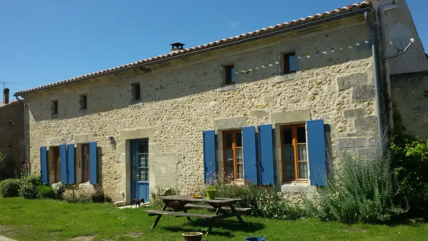 Charentais house in Upper Saintonge for spa guest or family. - Image 1