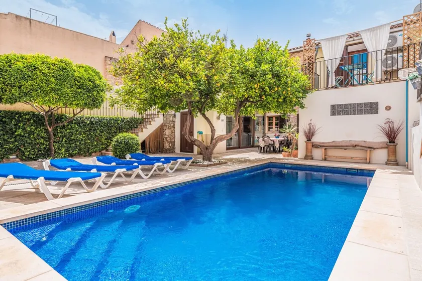 Villa en Mallorca con piscina privada, 6 habitaciones y Aire acondicionado, Sa Llimonera de Binissalem - Image 1