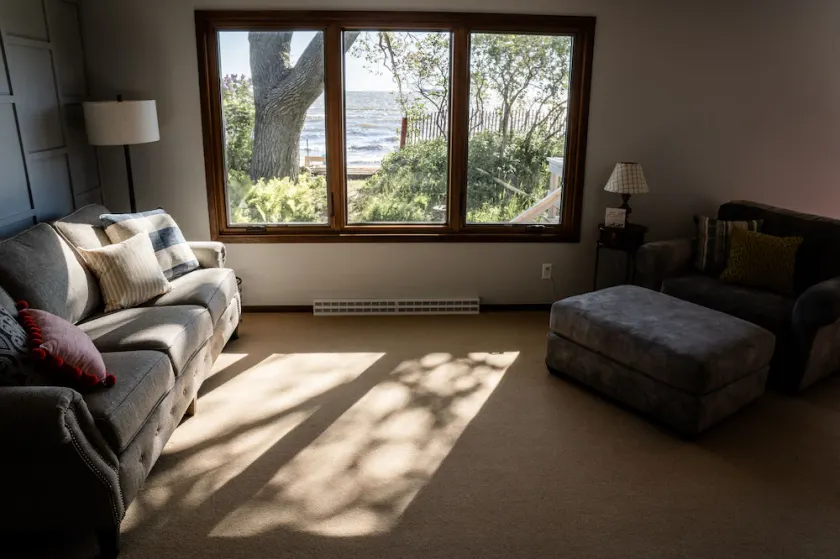 Park Point Sundrop Beach House Sleeps 10+ - Image 1