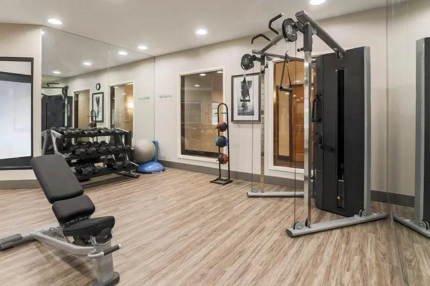 Accessible 1BR Suite w/ Free Breakfast & Pool Reno - Image 1