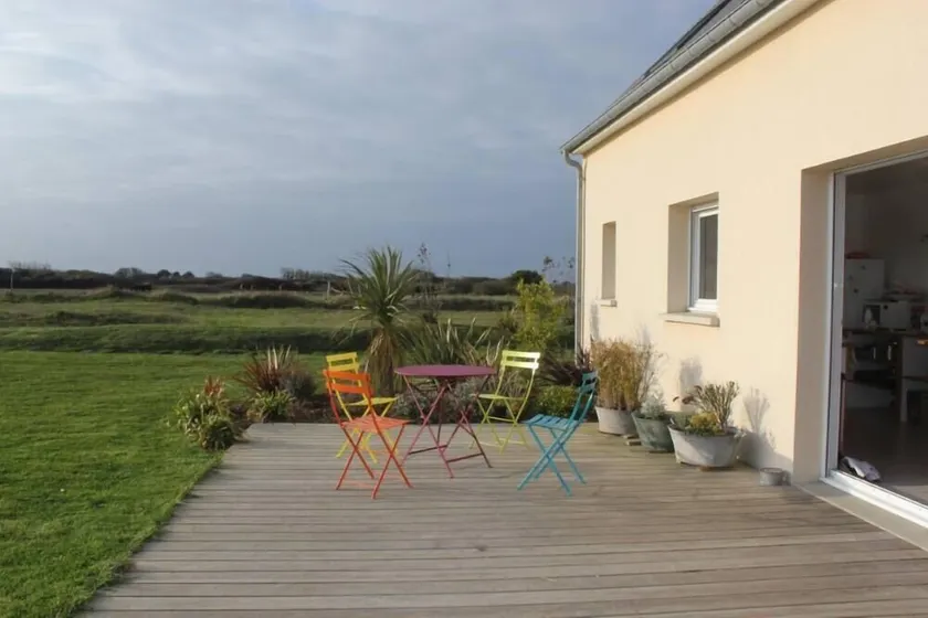 Seaside house, 4 bedrooms, garden and terrace - Image 1