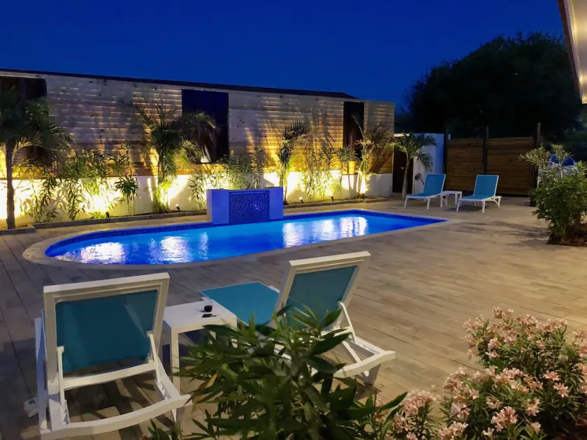 NOUVELLE VILLA DE LUXE 4 + 1 CAC, 6 SALLES DE BAIN À RITZ, MARRIOTT ET PALM BEACH - Image 1