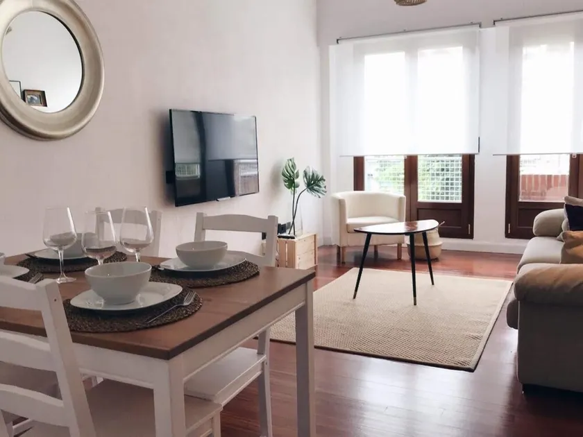 Bright, spacious and comfortable - Image 1