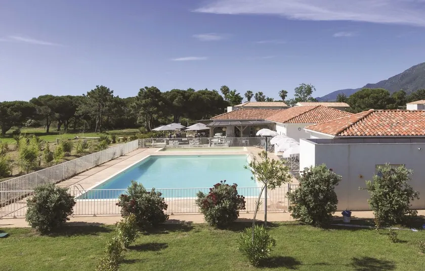 Appart Climatisé avec Terrasse Privée - Image 1