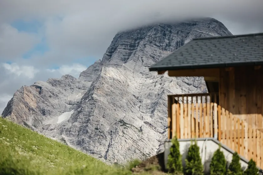 Nuovo Chalet con 4 camere da letto e 5 bagni - Image 1