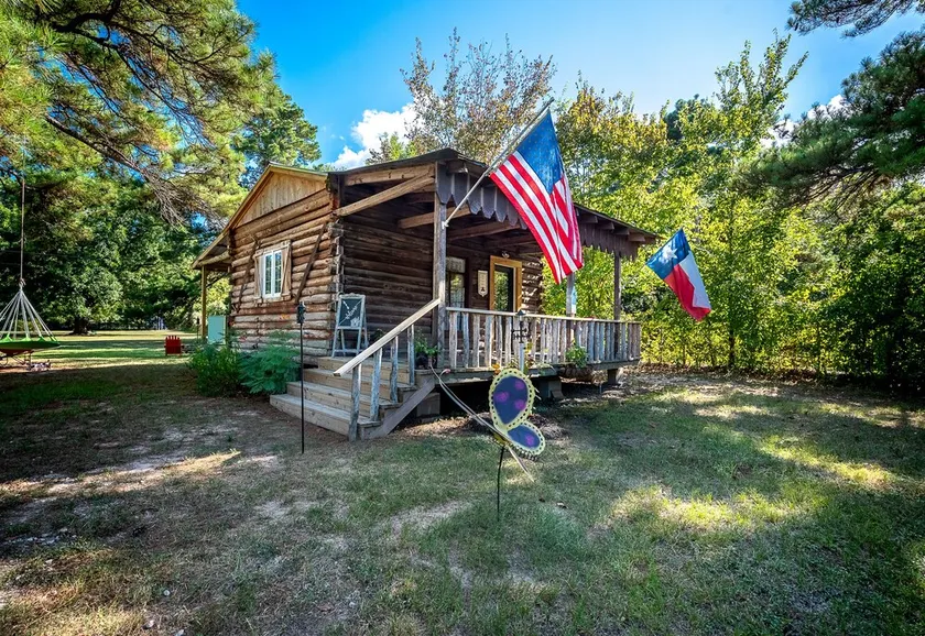 Log Cabin - TINY HOUSE on acreage - Image 1