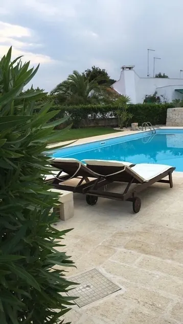 ROSA MARINA Villa mit Pool nur wenige Meter vom Meer entfernt - Image 1