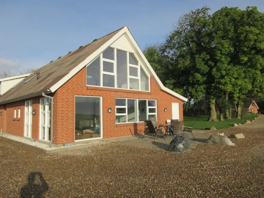 Holiday home with swimming pool, sauna & Whirlpool. Free Wi-fi. - Image 1