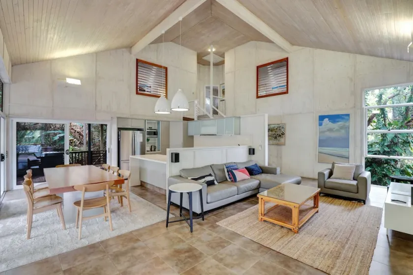 Villa Billa - Point Lookout, QLD - Image 1
