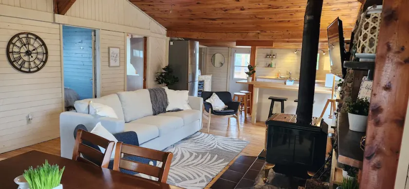 Parlee beach Fourth Avenue cottage - Image 1