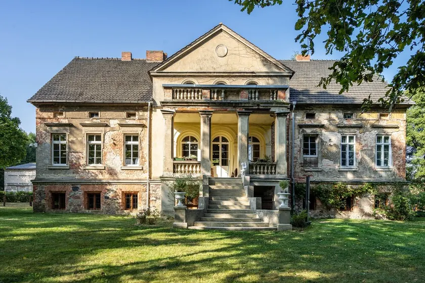 Ferienwohnung Im Landschloss mit Gemeinschaftsterrasse, Gemeinschaftsgarten und WLAN - Image 1