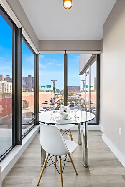 Global Luxury Suites at The Arches - Image 1