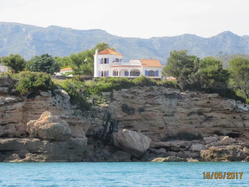Waterfront, Smuk villa i catalansk stil med en fantastisk udsigt over havet - Image 1