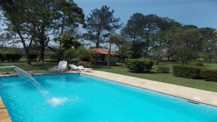 Beautiful country house in a quiet town in the interior of São Paulo state. - Image 1