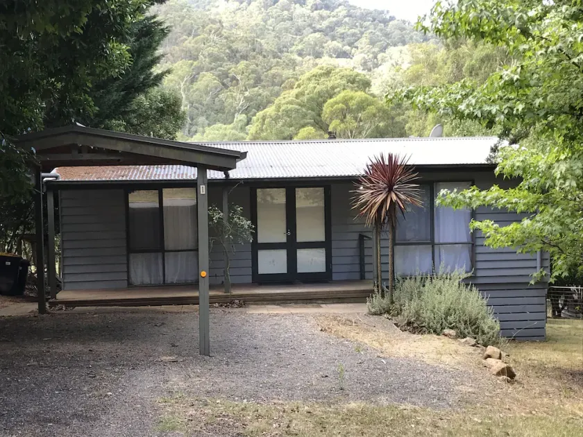 Cosy 3 bedroom house at the base of Mount Buller - Image 1