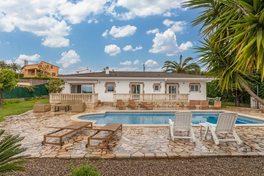 Villa \"Terrassa\" près de la plage avec piscine et Wi-Fi - Image 1