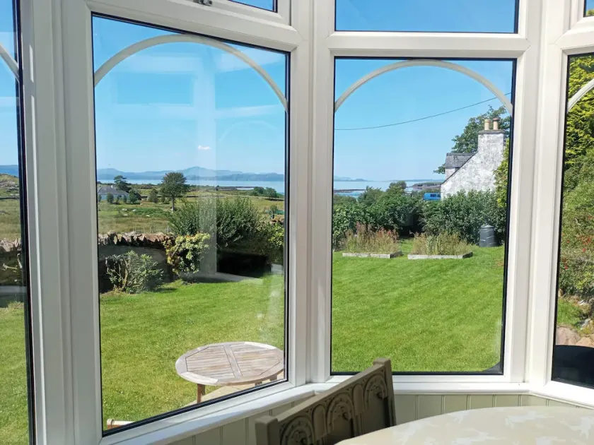 2 Guests - Bbq & Patio - Sea Views - Image 1