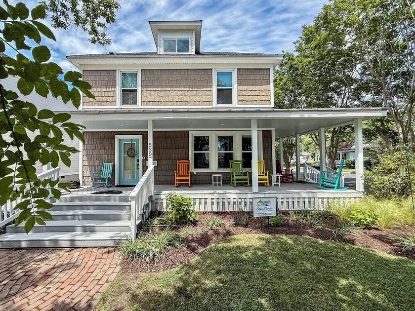 Beautifully Renovated Cottage - Image 1