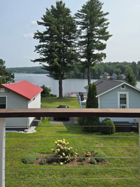 Year-round house on Lake Winnisquam, Lakes Region, Tilton, NH. - Image 1