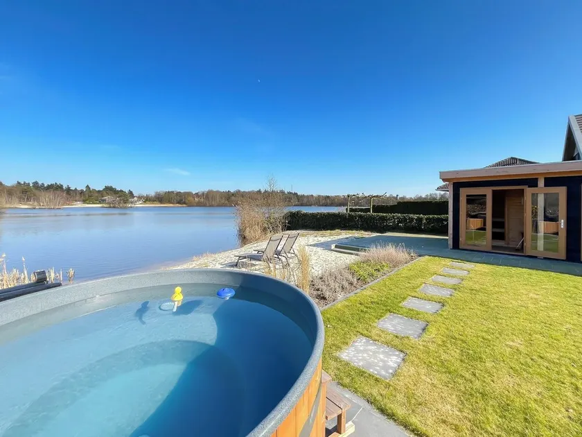 Wellness Escape with Private Sauna - Image 1
