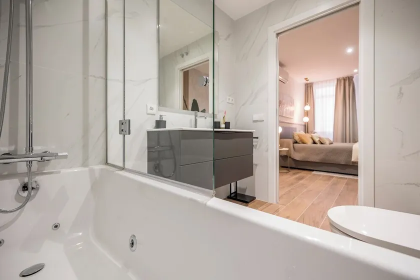 Apartamentos Dúplex Príncipe de Canalejas, 1 y 2 dormitorios - Image 1