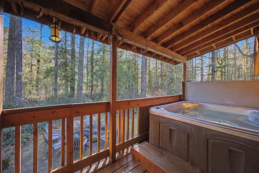 Riverwoods Lodge - Meredith Lodging - Image 1