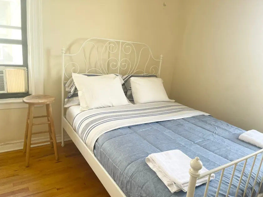 GREAT UPPER MANHATTAN APARTMENTS FOR GROUP AND FAMILIES - Image 1