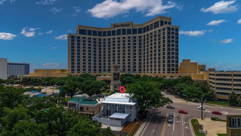 Hotel Biloxi  - Image 1