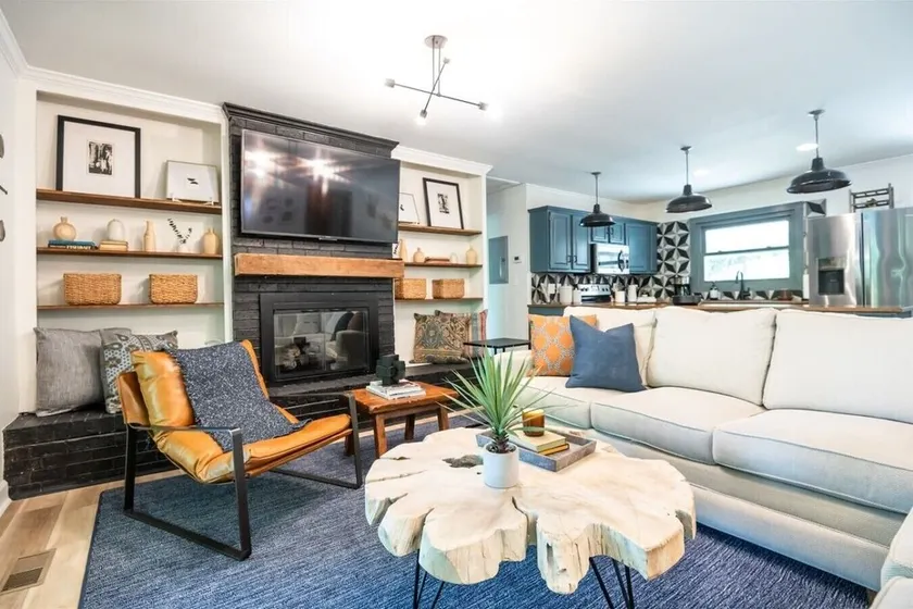 Chic Cricket Cottage | Lake Martin Home w/ Dock - Image 1
