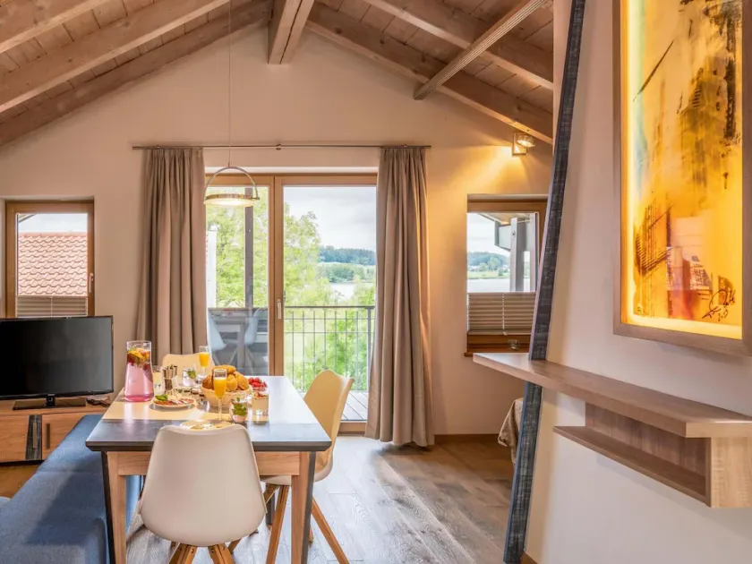 Ambiente, sótão de 53 m², 1 quarto separado - Image 1