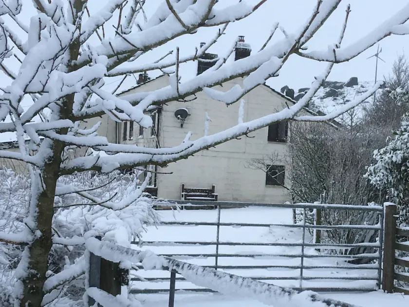 Lower Hawkstones Farm, Pennine Farmhouse aus dem 17. Jh - Image 1
