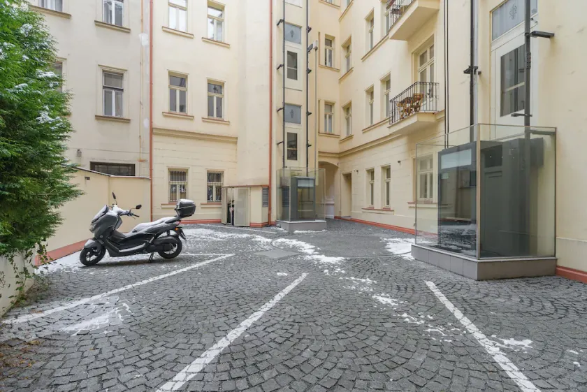 3-bedrooms apartment in center of Prague - Image 1