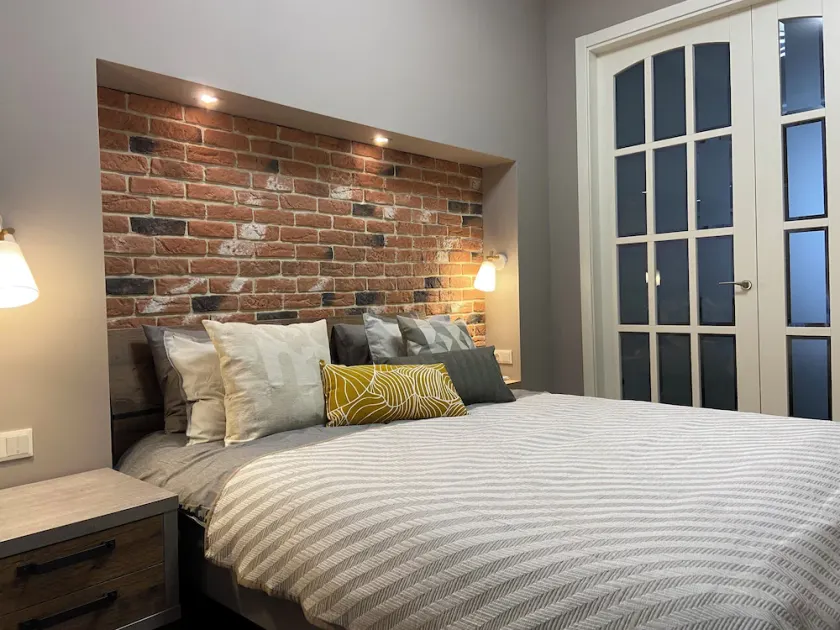Old Town Modern 1BR Apartment - Image 1